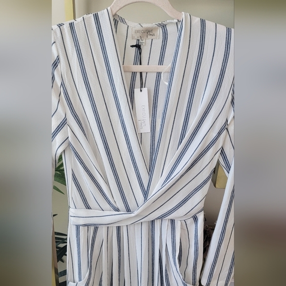 NWT Navy Blue and White Striped Long-Sleeve Wrap Dress - Fits a Size Small - Picture 5 of 9